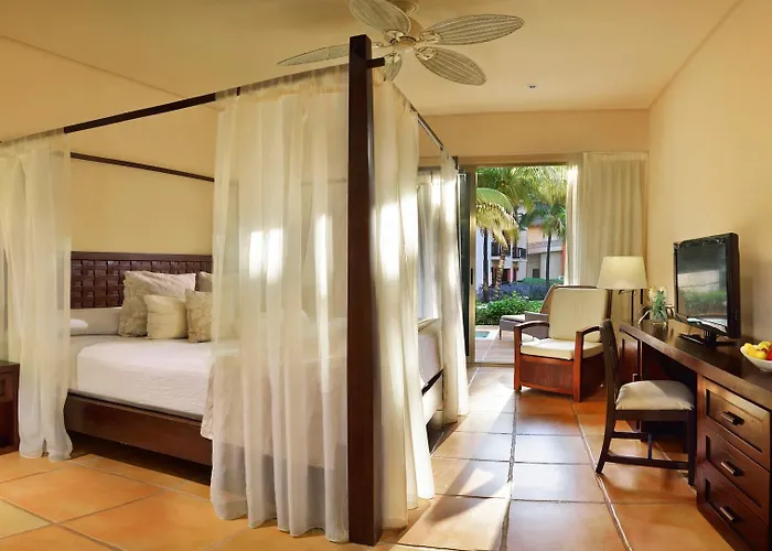 Catalonia Yucatan & Hotel Puerto Aventuras